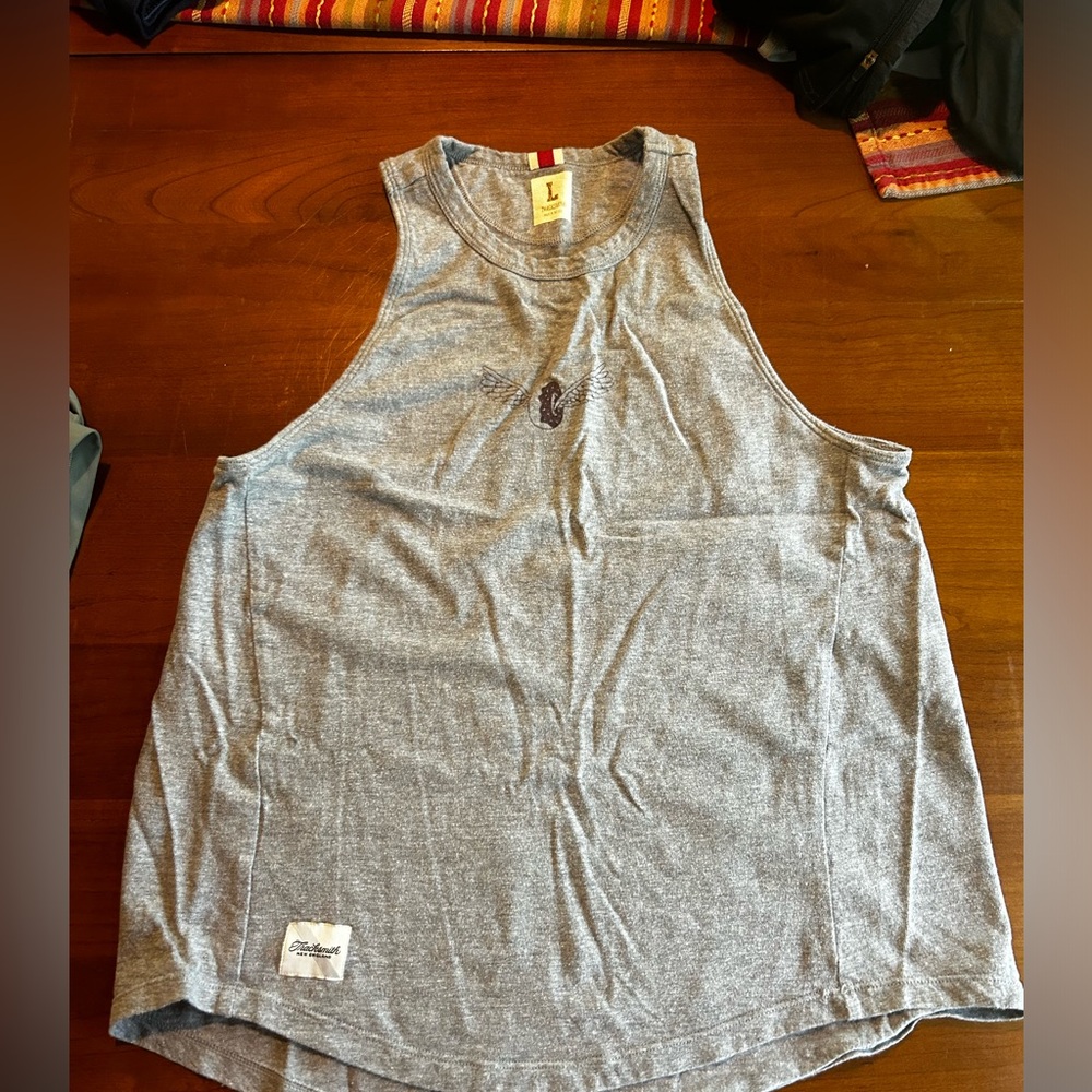 Tracksmith women’s grayboy tank size large